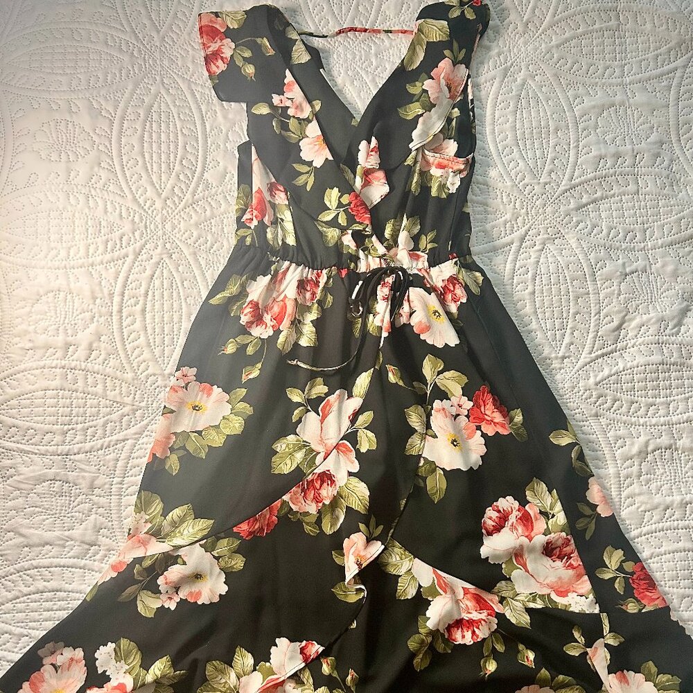 Socialite Floral Wrap Dress β Size Large β NWT β Summer Wedding Ready